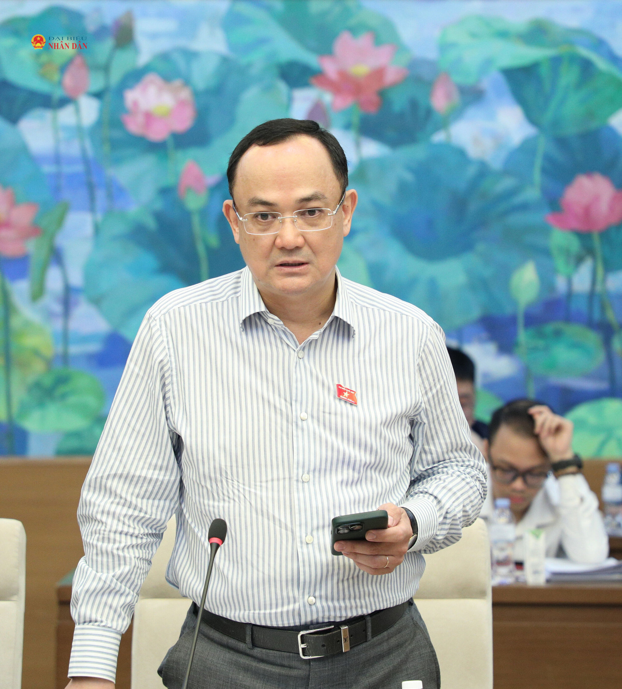 ĐBQH hoạt động chuyên trách tại Ủy ban Khoa học, Công nghệ và Môi trường Nguyễn Ngọc Sơn phát biểu