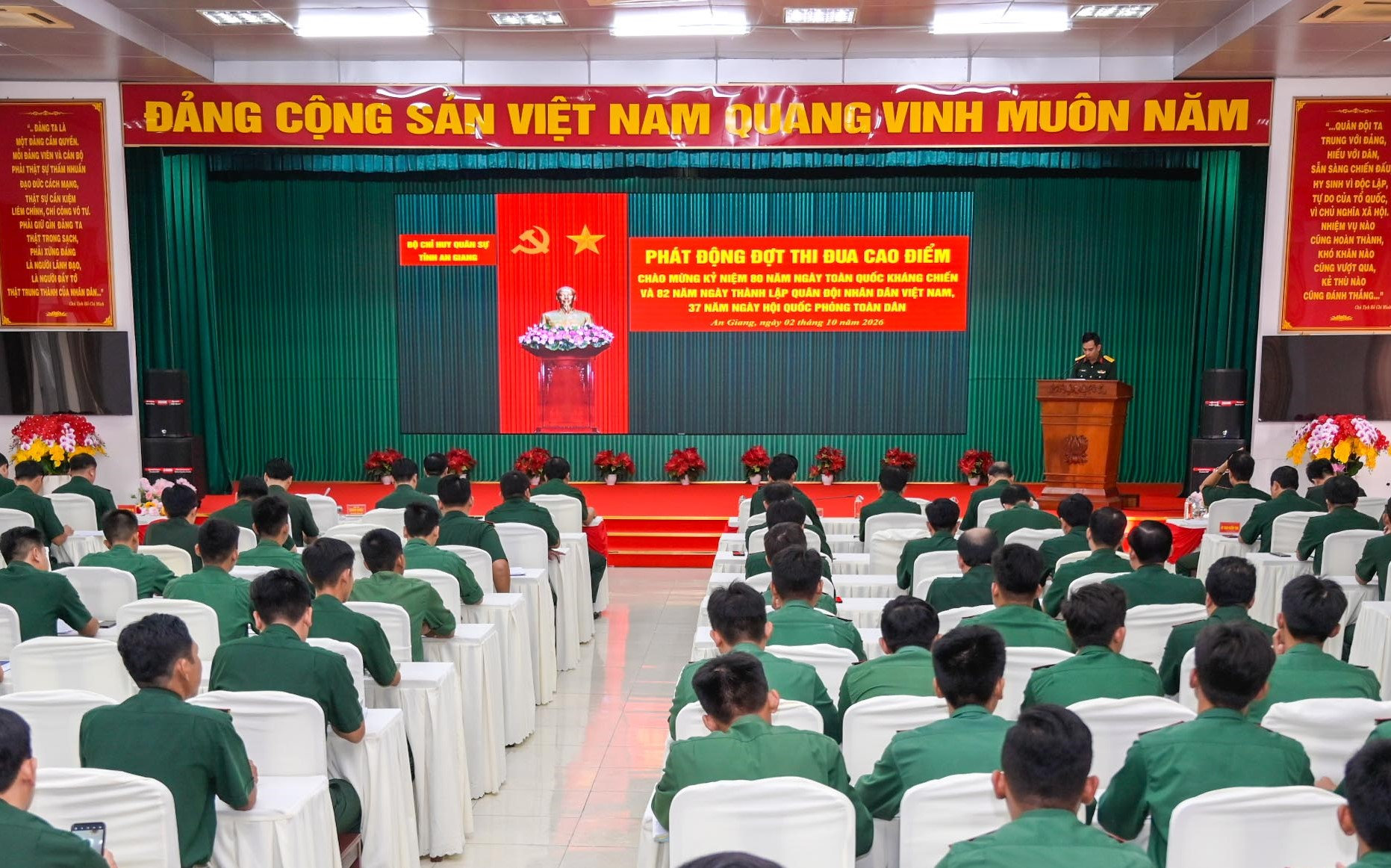 Quang cảnh lễ phát động