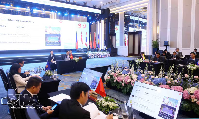 The ASEAN Law Enforcement High-level Conference on Cooperation in Combating Criminal Fugitives takes place in Hanoi on September 30. (Photo: VNA)