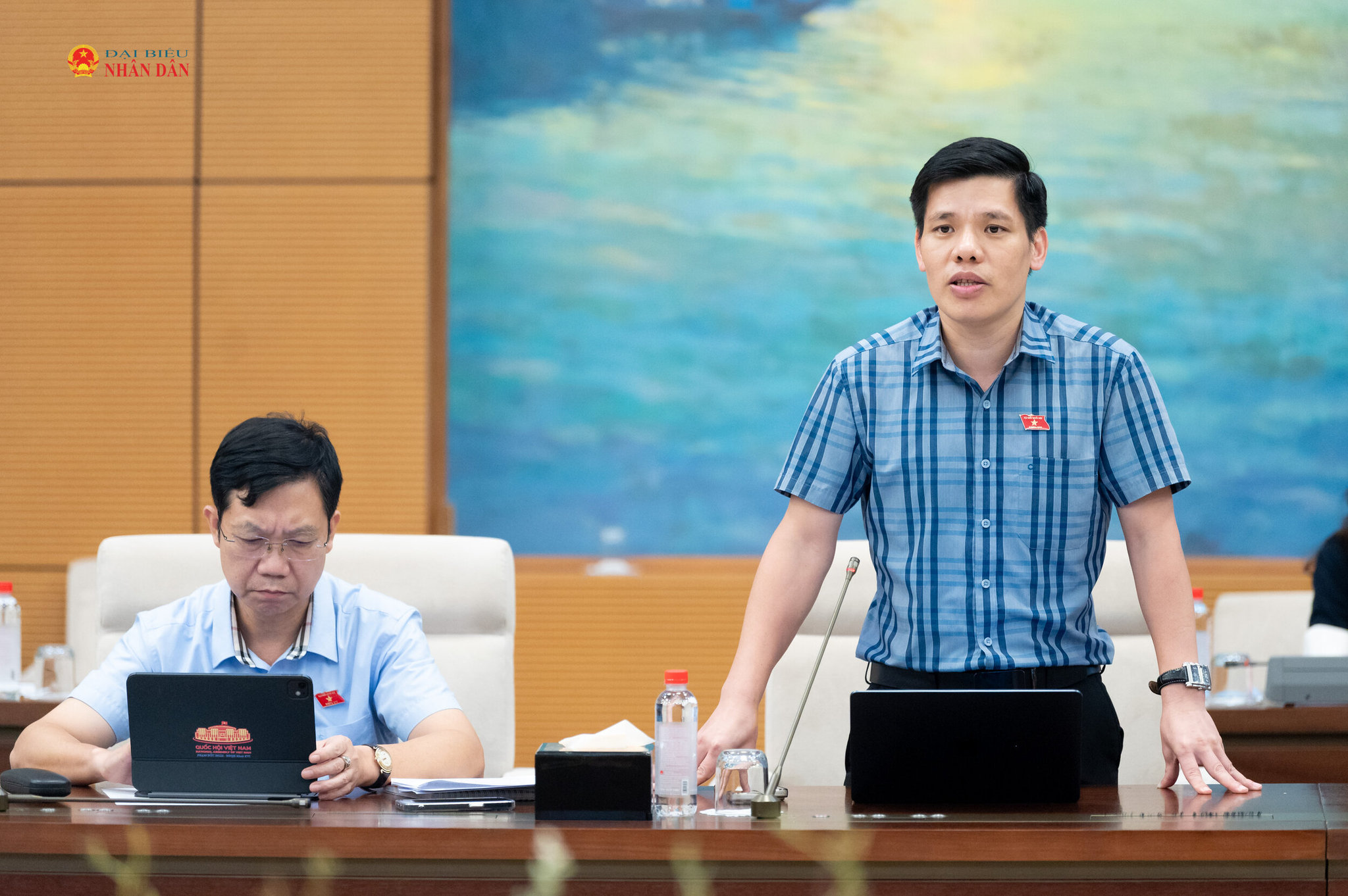 ĐBQH Dương Mạc Kiên (tỉnh Cao Bằng) phát biểu