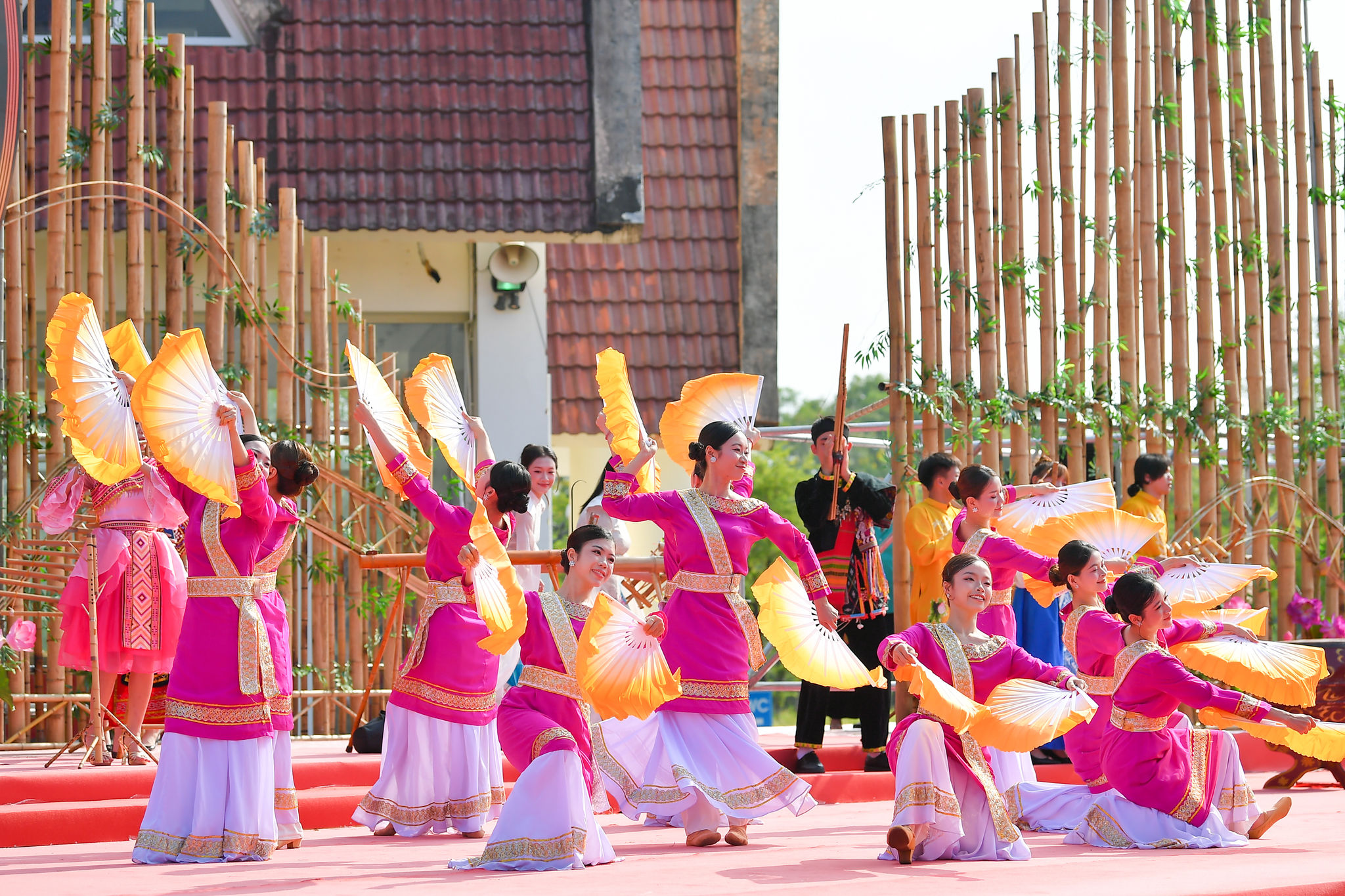 Tiết mục biểu diễn tại Lễ phát động