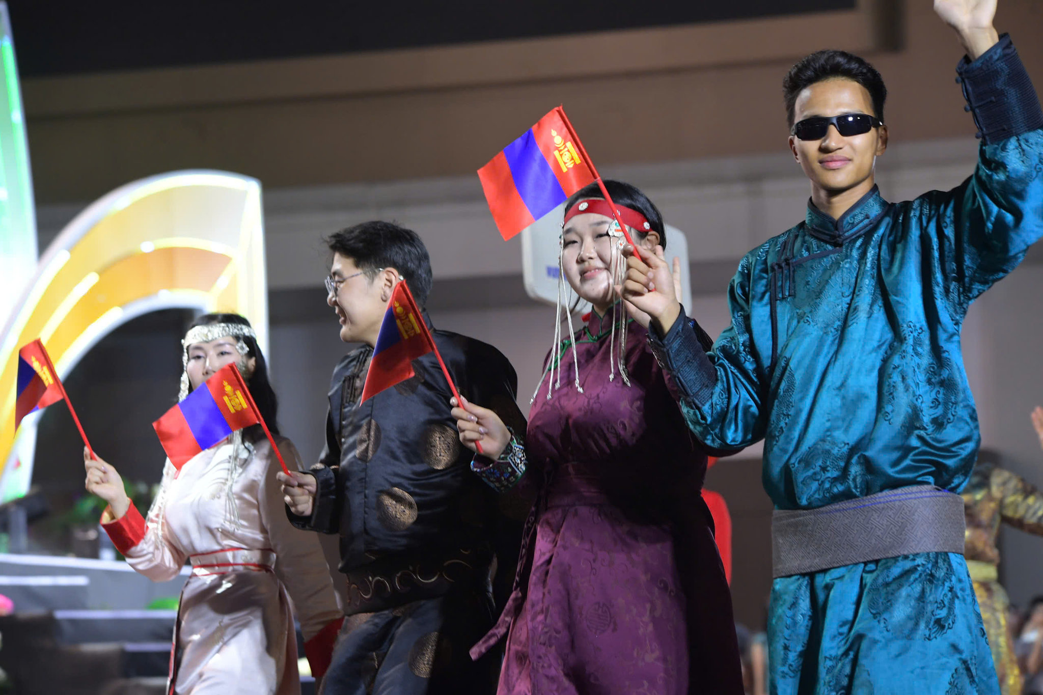 Đoàn nghệ sĩ đến từ Mông Cổ