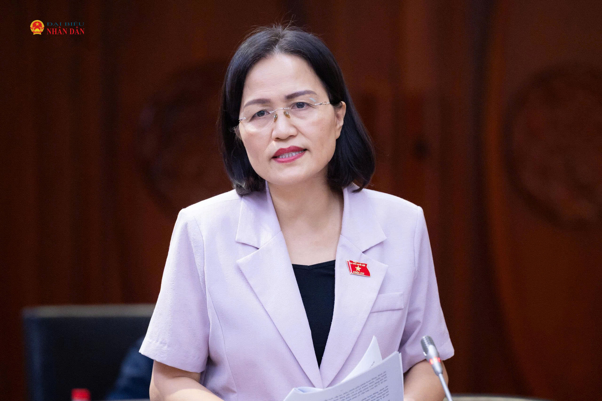 Đại biểu hoạt động Chuyên trách tại Ủy ban Pháp luật và Tư pháp Trần Thị Kim Nhung
