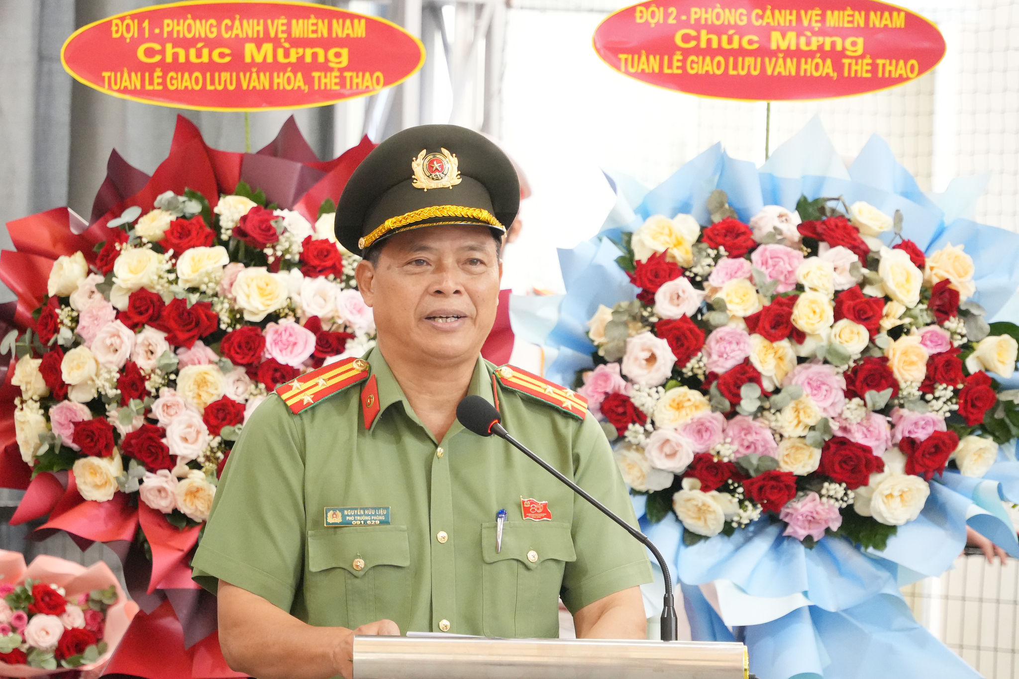 Thượng tá Nguyễn Hữu Liệu, Phó Trưởng Phòng Cảnh vệ miền Nam phát biểu tại lễ khai mạc