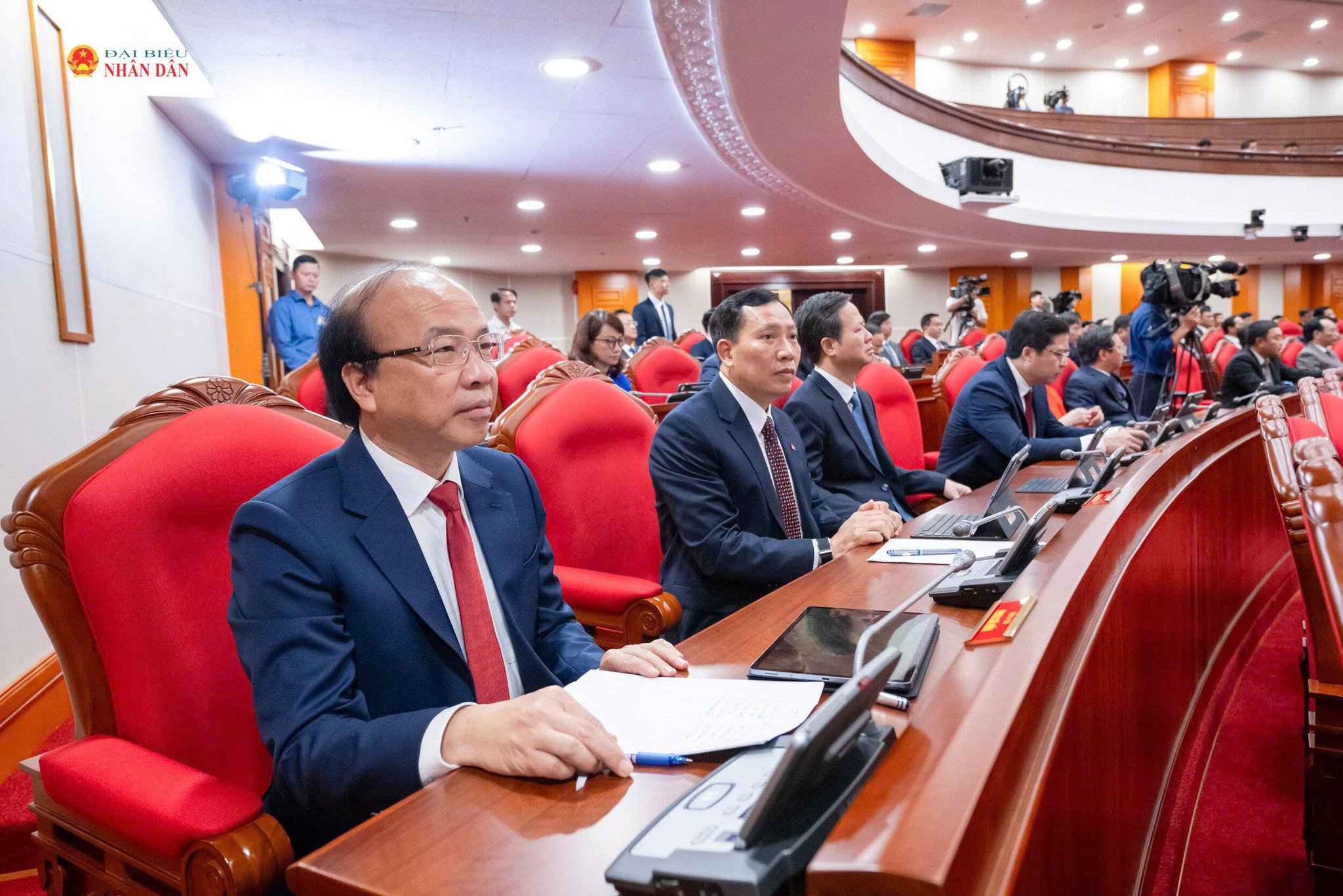 Các đại biểu dự khai mạc Hội nghị Trung ương 4, khóa XIV