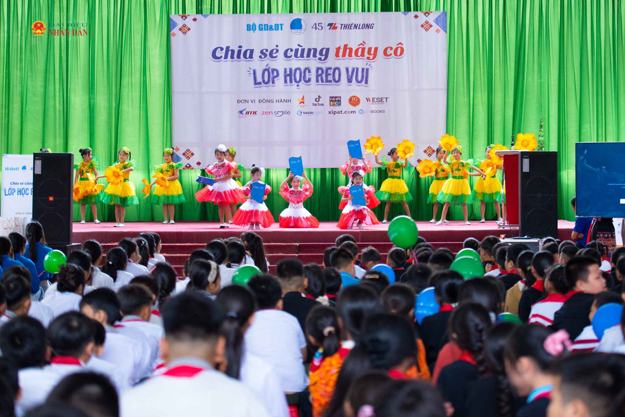 “Lớp học reo vui” thắp sáng niềm tin nơi điểm trường vùng khó