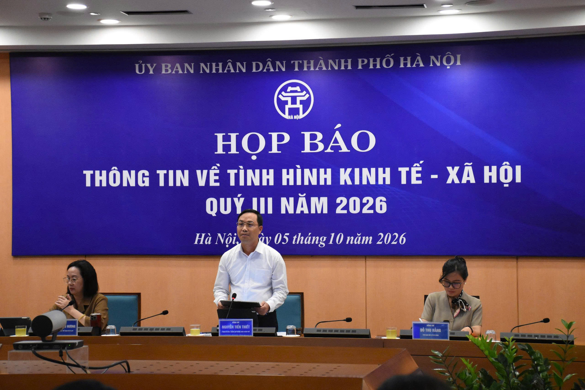 Chánh văn phòng, Người phát ngôn UBND thành phố Hà Nội Nguyễn Tiến Thiết chủ trì họp báo