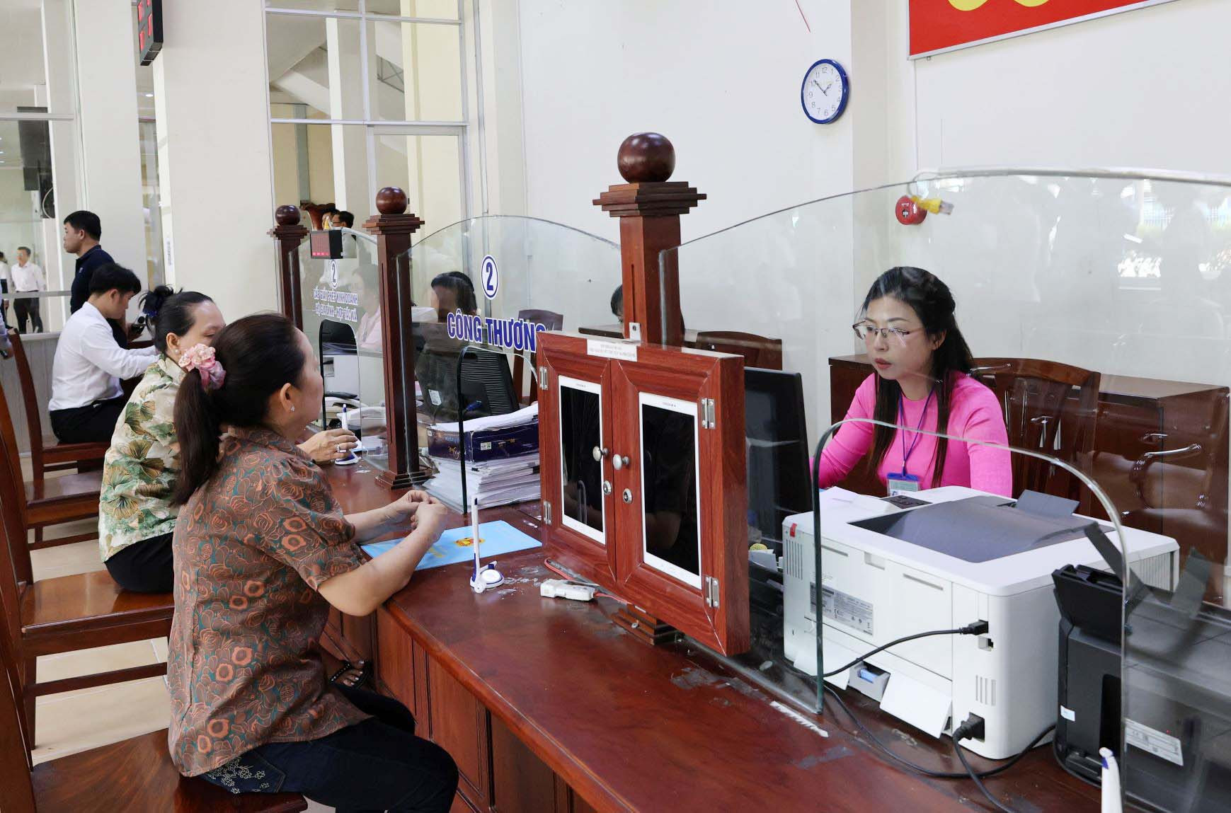 Bộ máy hành chính của TP. Cần Thơ đang hoạt động ổn định, phục vụ tốt người dân và doanh nghiệp