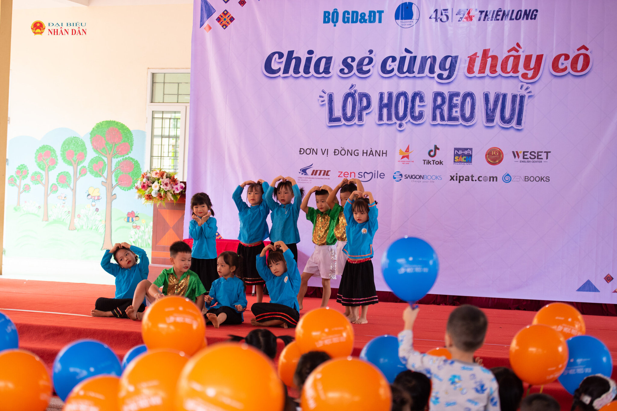 Gieo yêu thương, tiếp thêm động lực cho thầy trò nơi vùng biên vùng biên Hải Sơn