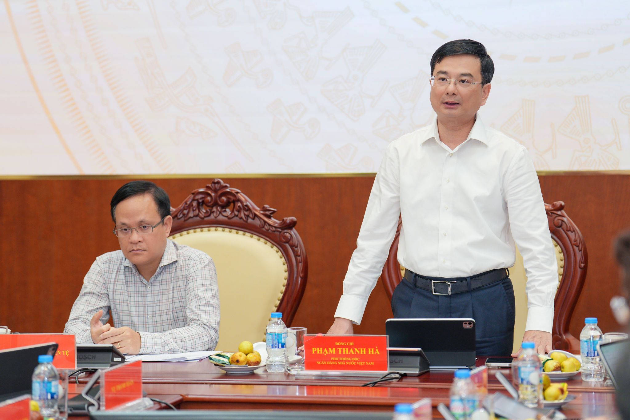 Phó Thống đốc Ngân hàng Nhà nước Phạm Thanh Hà chủ trì cuộc họp báo