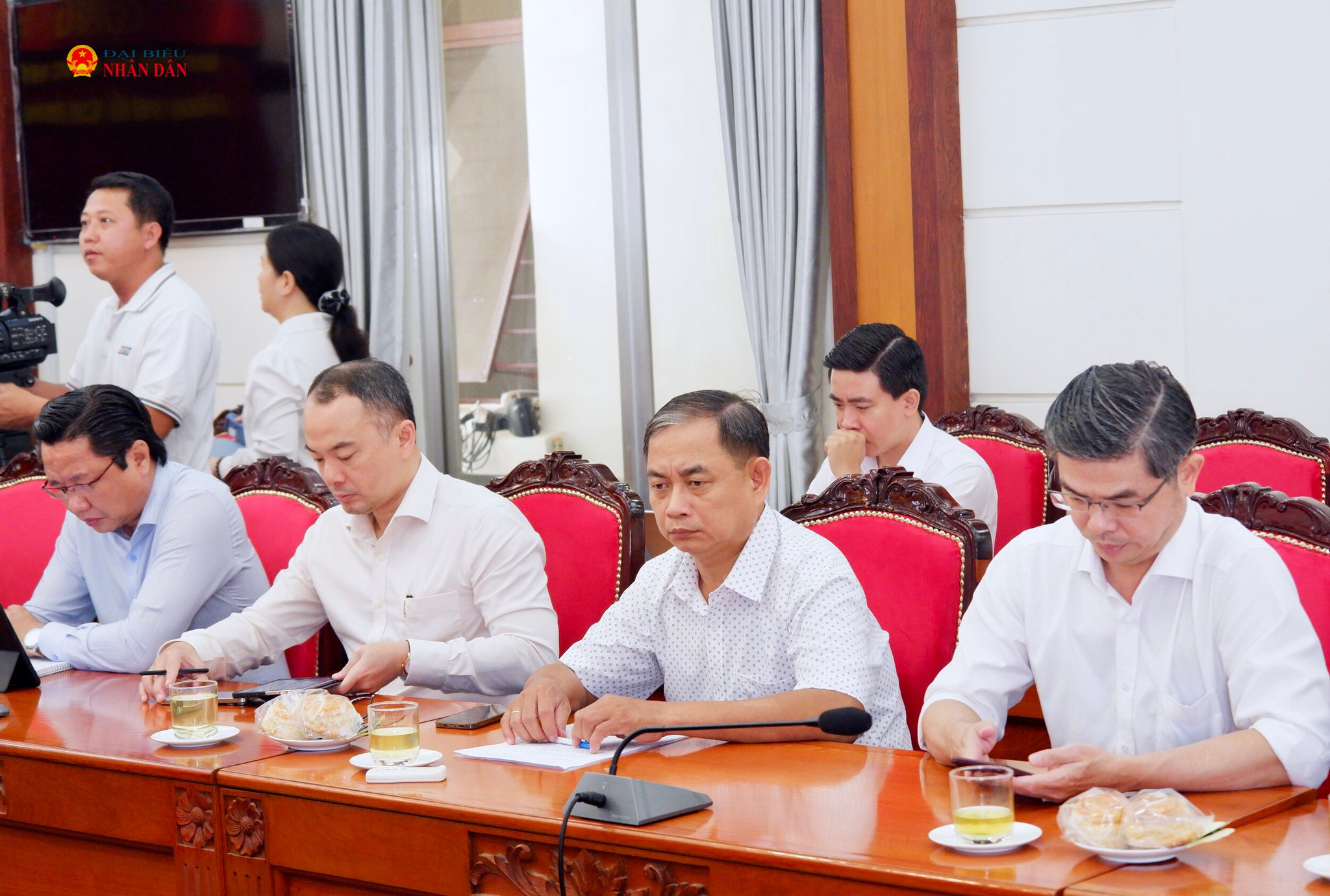 Các đại biểu tham dự hội nghị