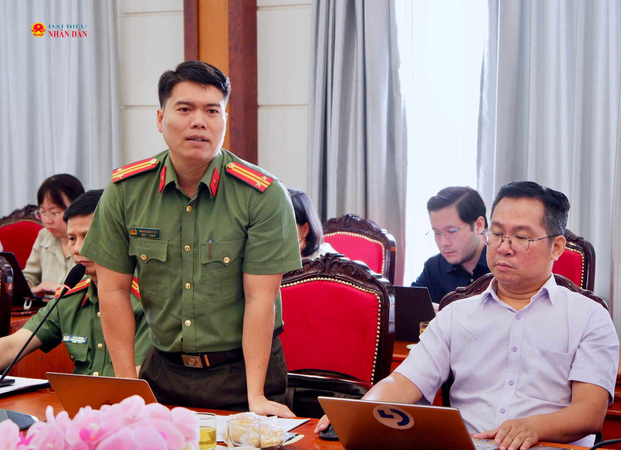 Đại diện Đại học An ninh nhân dân, Công an thành phố Phạm Xuân Thuỵ phát biểu