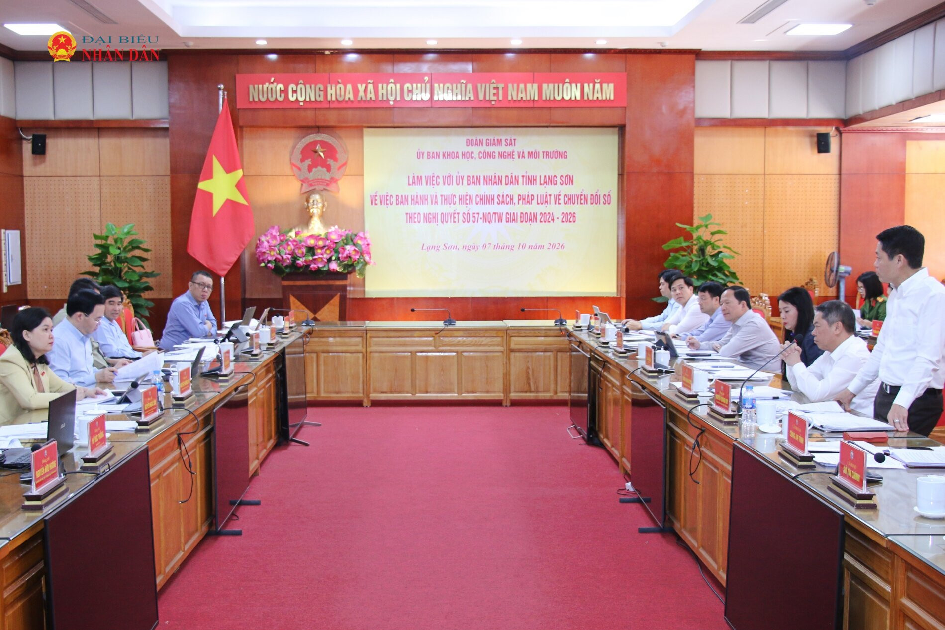 Quang cảnh cuộc làm việc. Ảnh: Đắc Trường