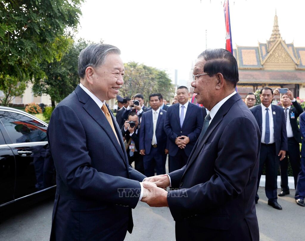 Samdech Techo Hun Sen chủ trì Lễ đón chính thức đón Tổng Bí thư Tô Lâm sáng 6/2/2026