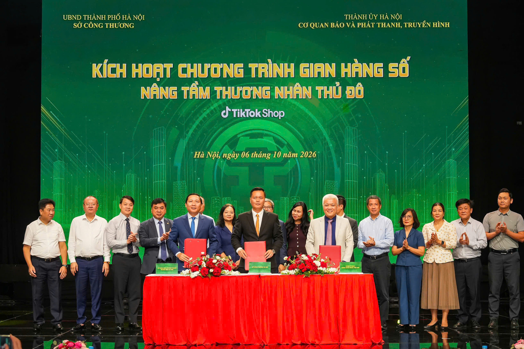 Lễ ký kết hợp tác chiến lược giữa TikTok Shop, Sở Công Thương Hà Nội và Cơ quan Báo và Phát thanh Truyền hình Hà Nội