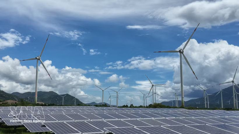 Khanh Hoa province possesses significant advantages for renewable energy projects and new energy sectors. (Photo: VNA)