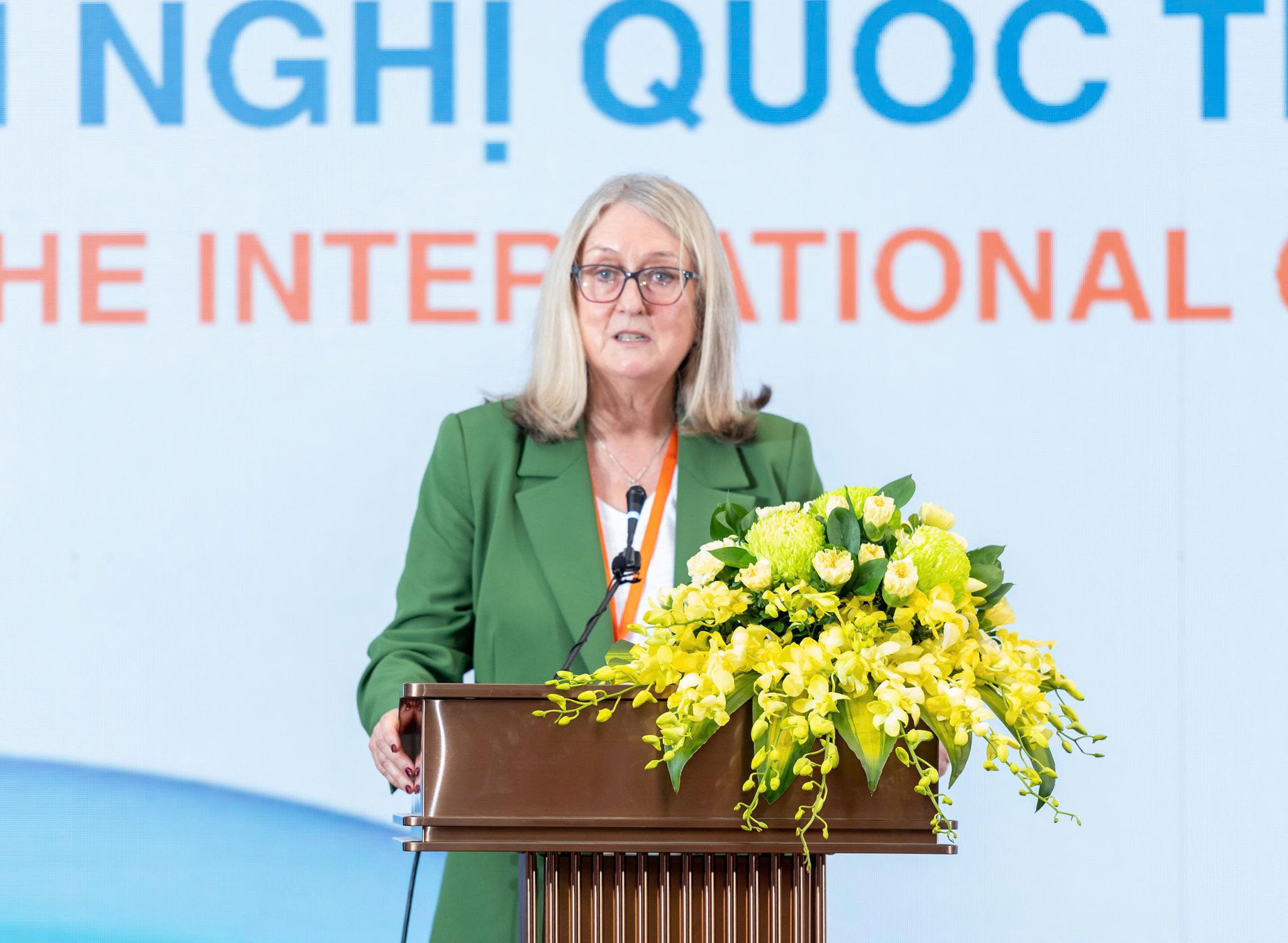 Nam tước Smith xứ Malvern, Quốc vụ khanh phụ trách Kỹ năng Bộ Giáo dục Vương quốc Anh phát biểu tại Hội nghị