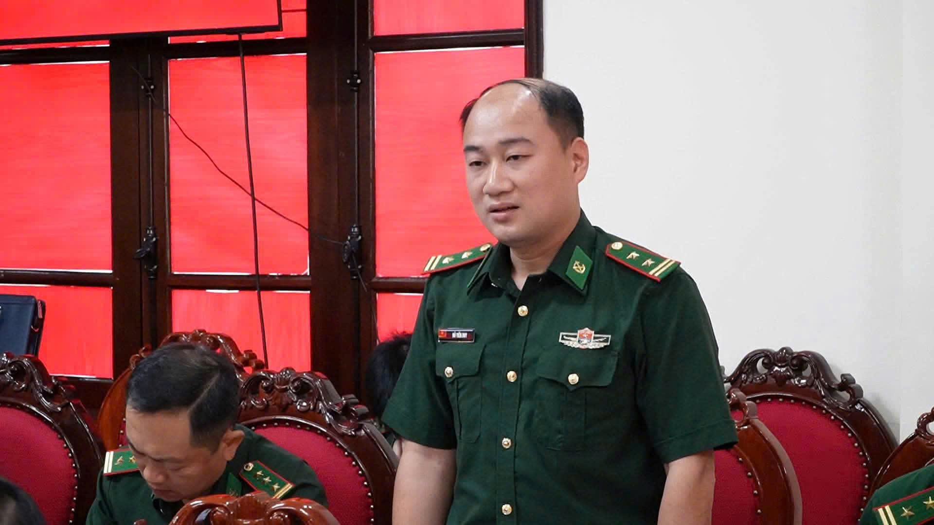 Đại biểu phát biểu ý kiến tại hội nghị.