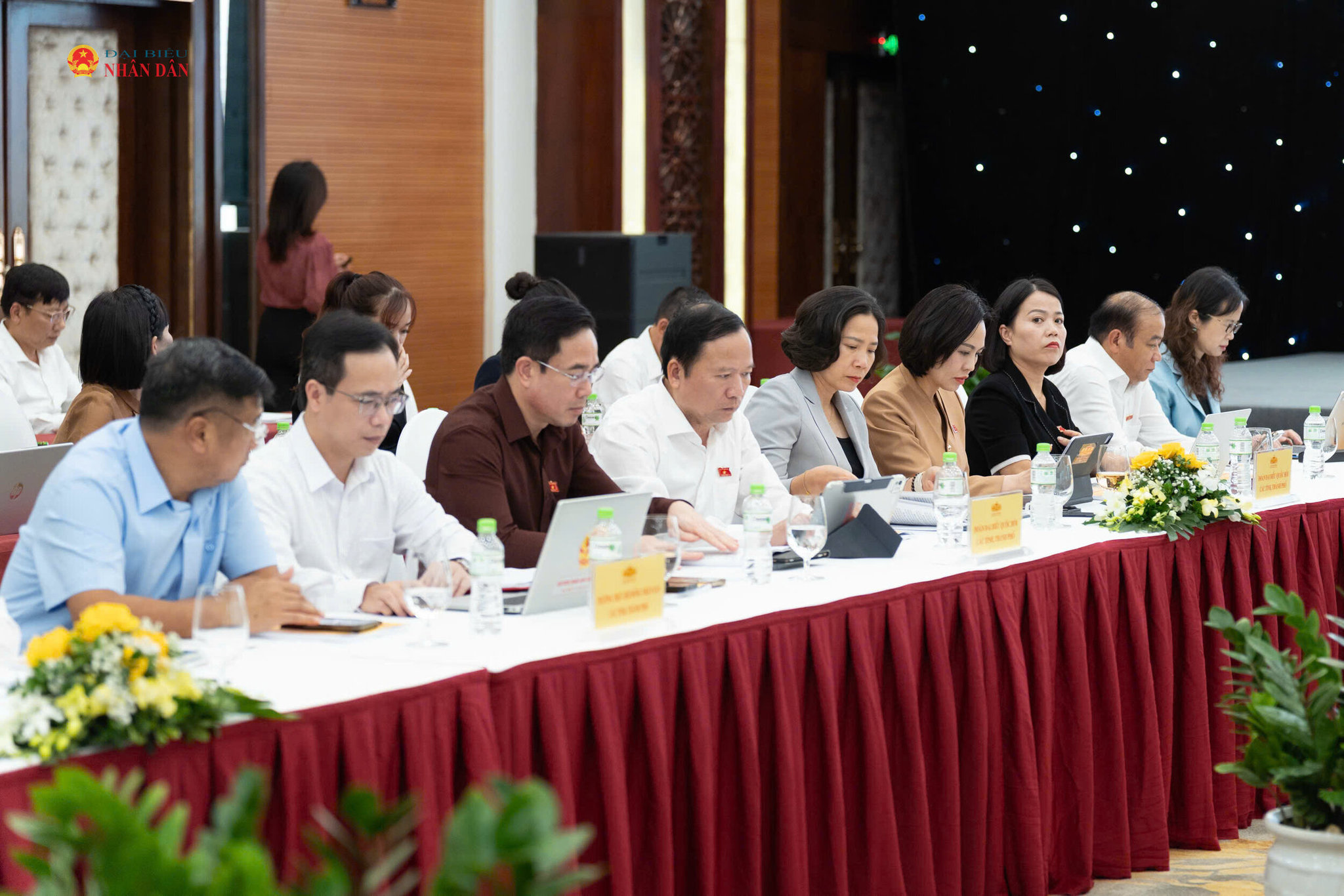Các đại biểu tham dự Hội nghị 3
