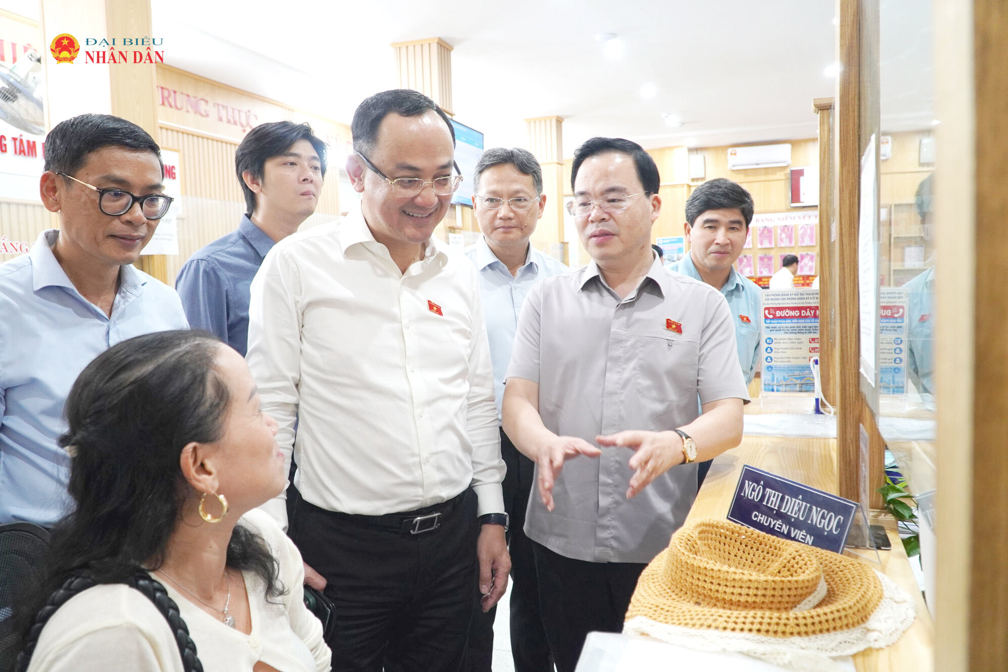 Đoàn giám sát trải nghiệm dịch vụ công tại phường An Hải