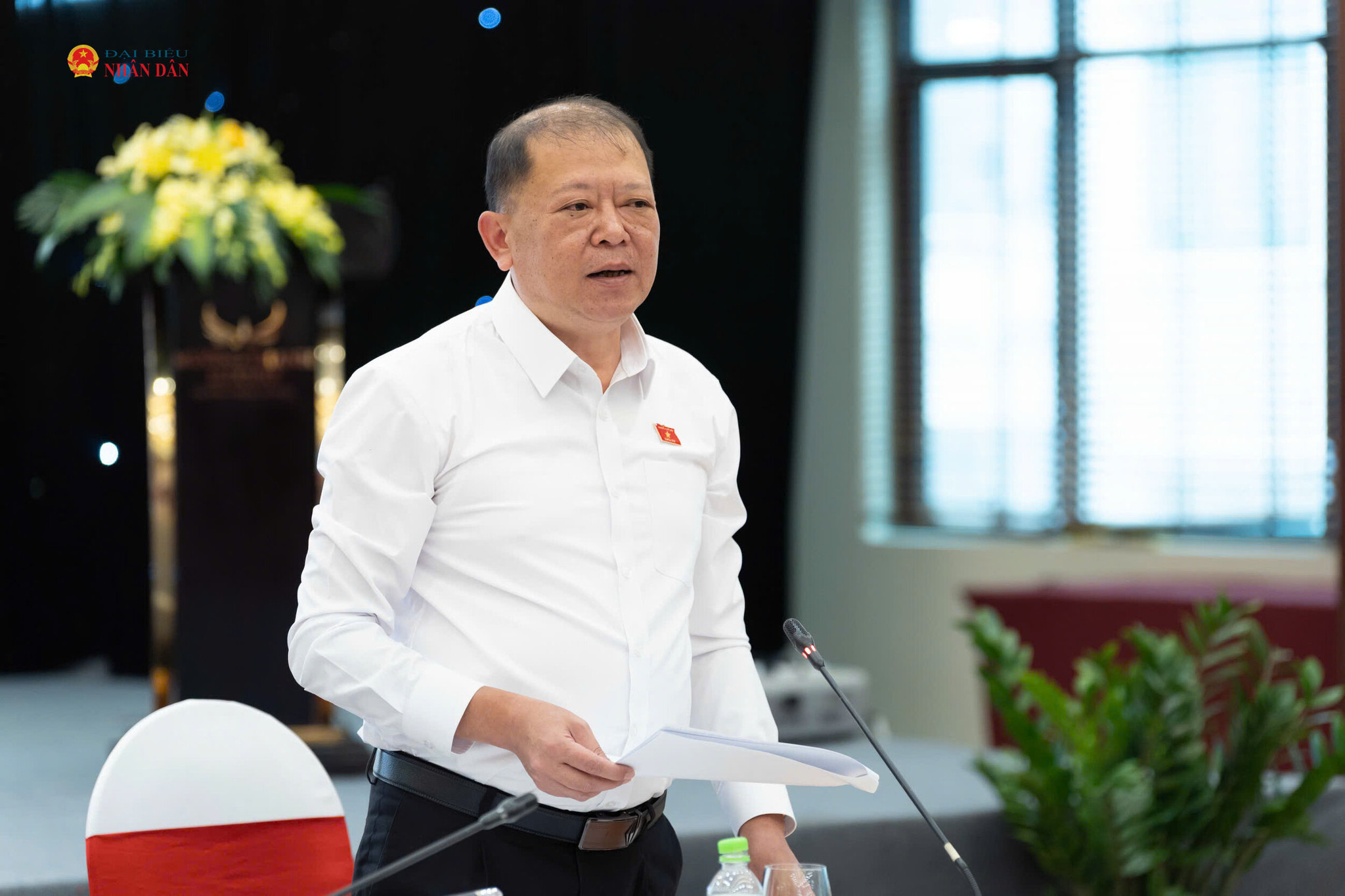 Phó Chủ nhiệm Ủy ban Dân nguyện và Giám sát Lò Việt Phương điều hành phiên họp chuyên đề