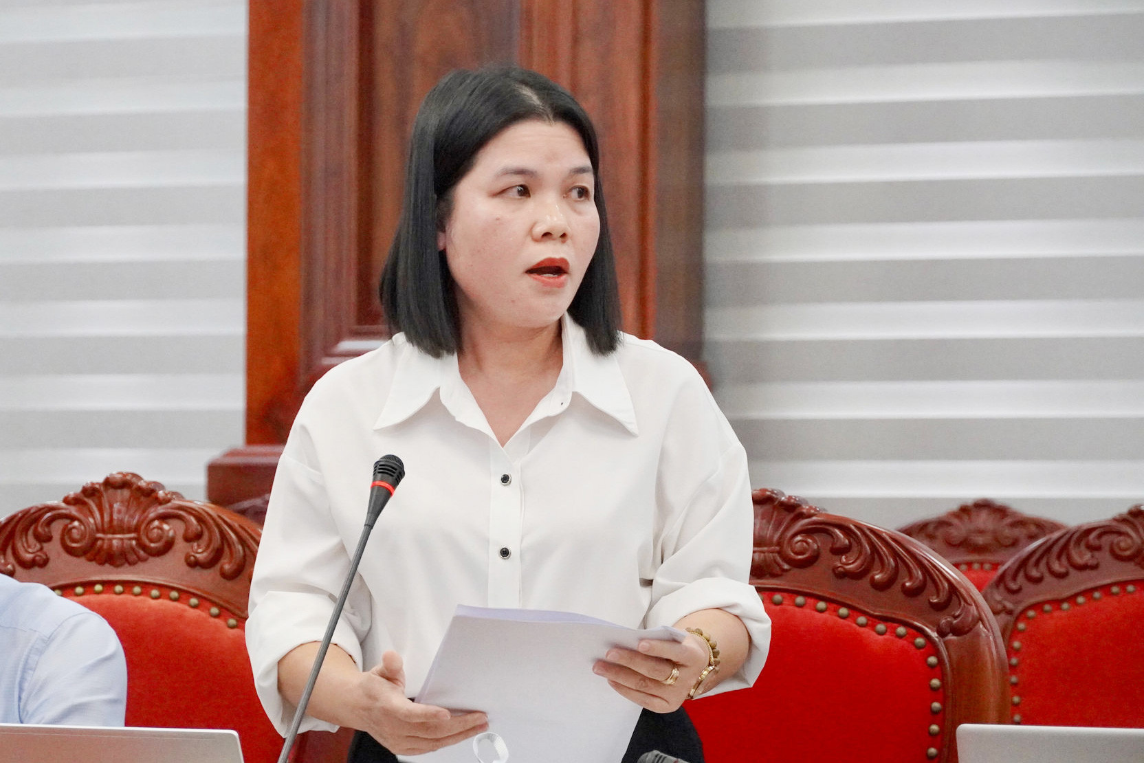 Đại diện Sở Tài chính thông tin về tình hình phát triển kinh tế - xã hội tỉnh Quảng Trị