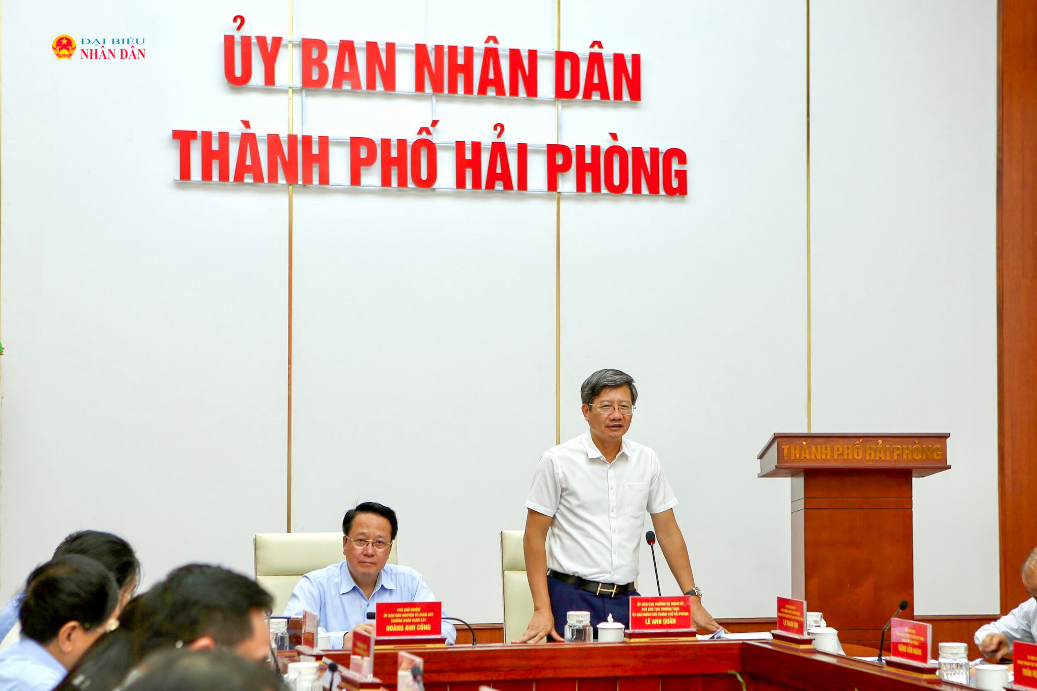 Phó Chủ tịch Thường trực UBND Thành phố Hải Phòng Lê Anh Quân phát biểu tại cuộc làm việc