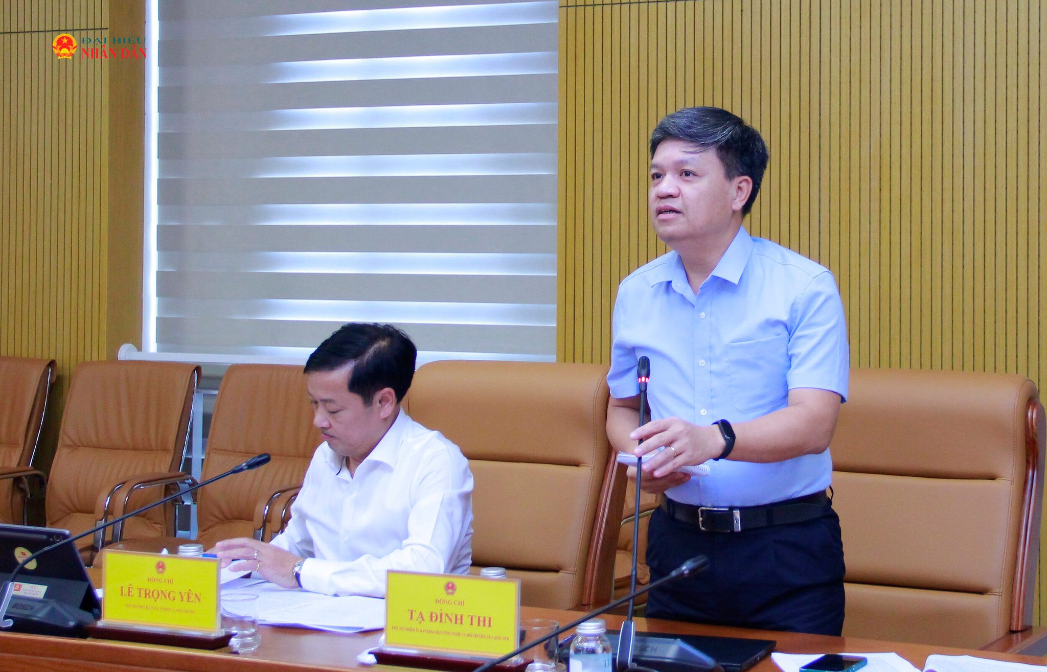 Phó Chủ nhiệm Ủy ban Khoa học, Công nghệ và Môi trường Tạ Đình Thi phát biểu