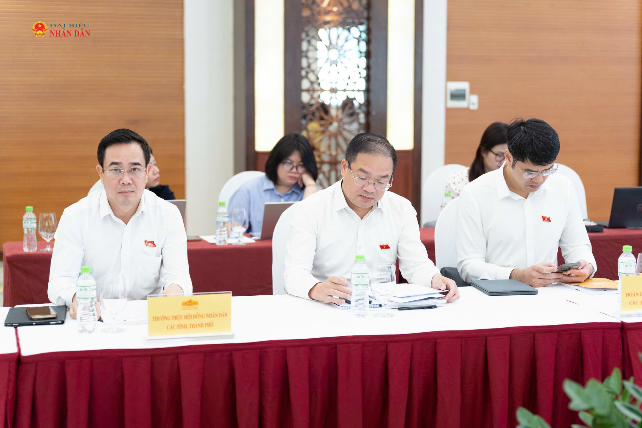 Các đại biểu tham dự Hội nghị 4