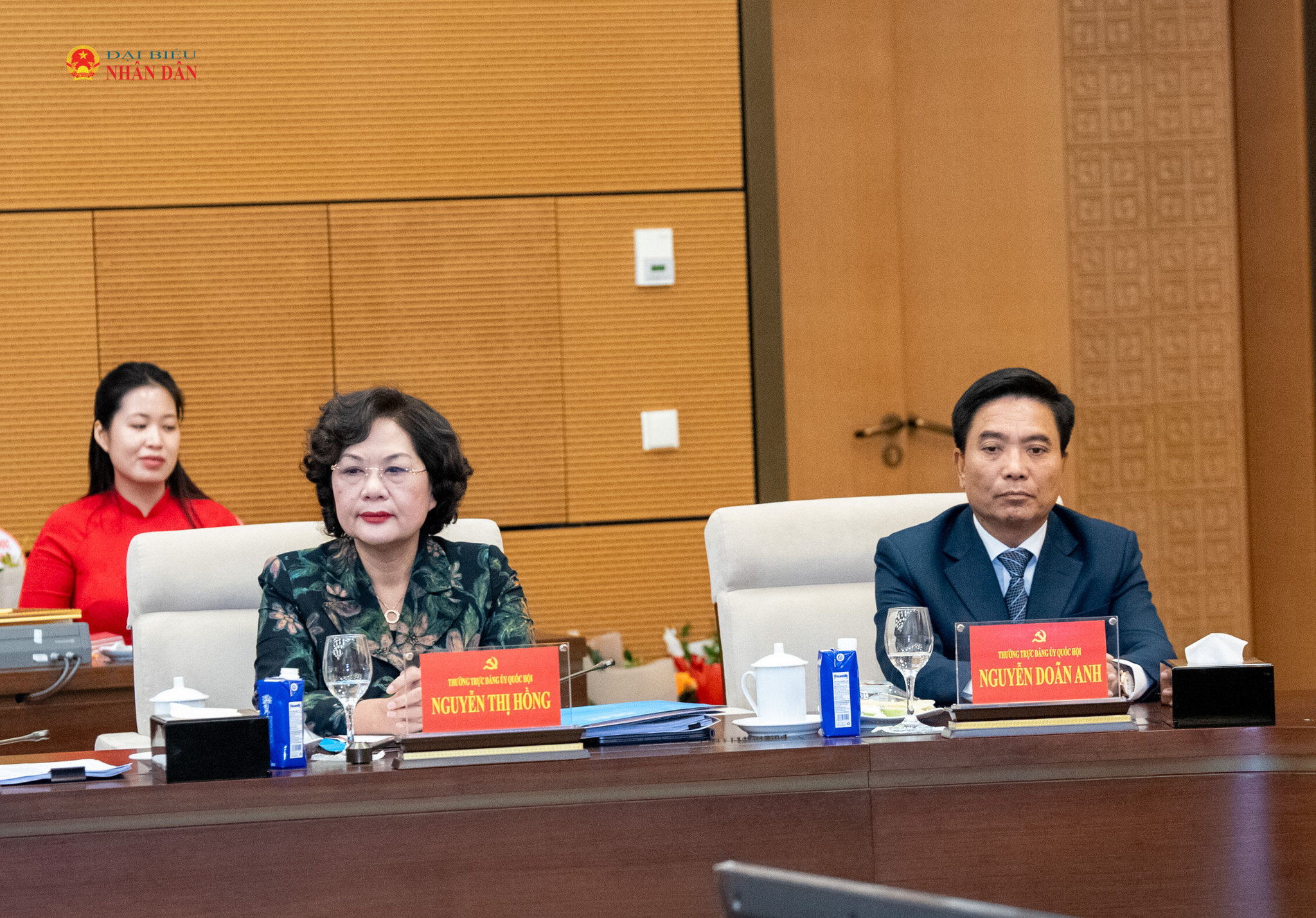 Các đại biểu tham dự Lễ trao tặng.4