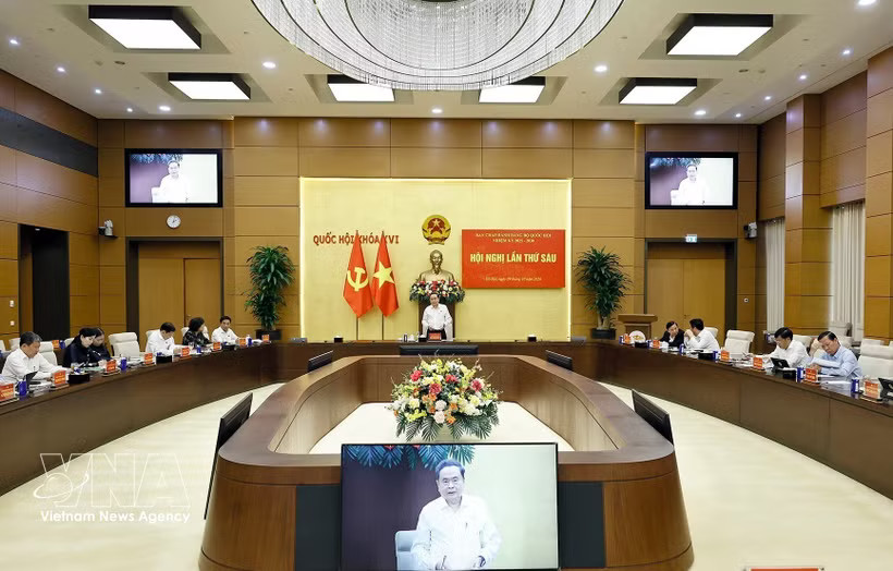 An overview of the sixth meeting of the NA Party Committee on October 9 (Photo: VNA)