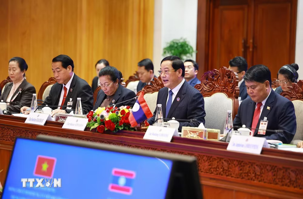 Chủ tịch Quốc hội Lào Sonexay Siphandone phát biểu tại cuộc hội kiến Thủ tướng Lê Minh Hưng