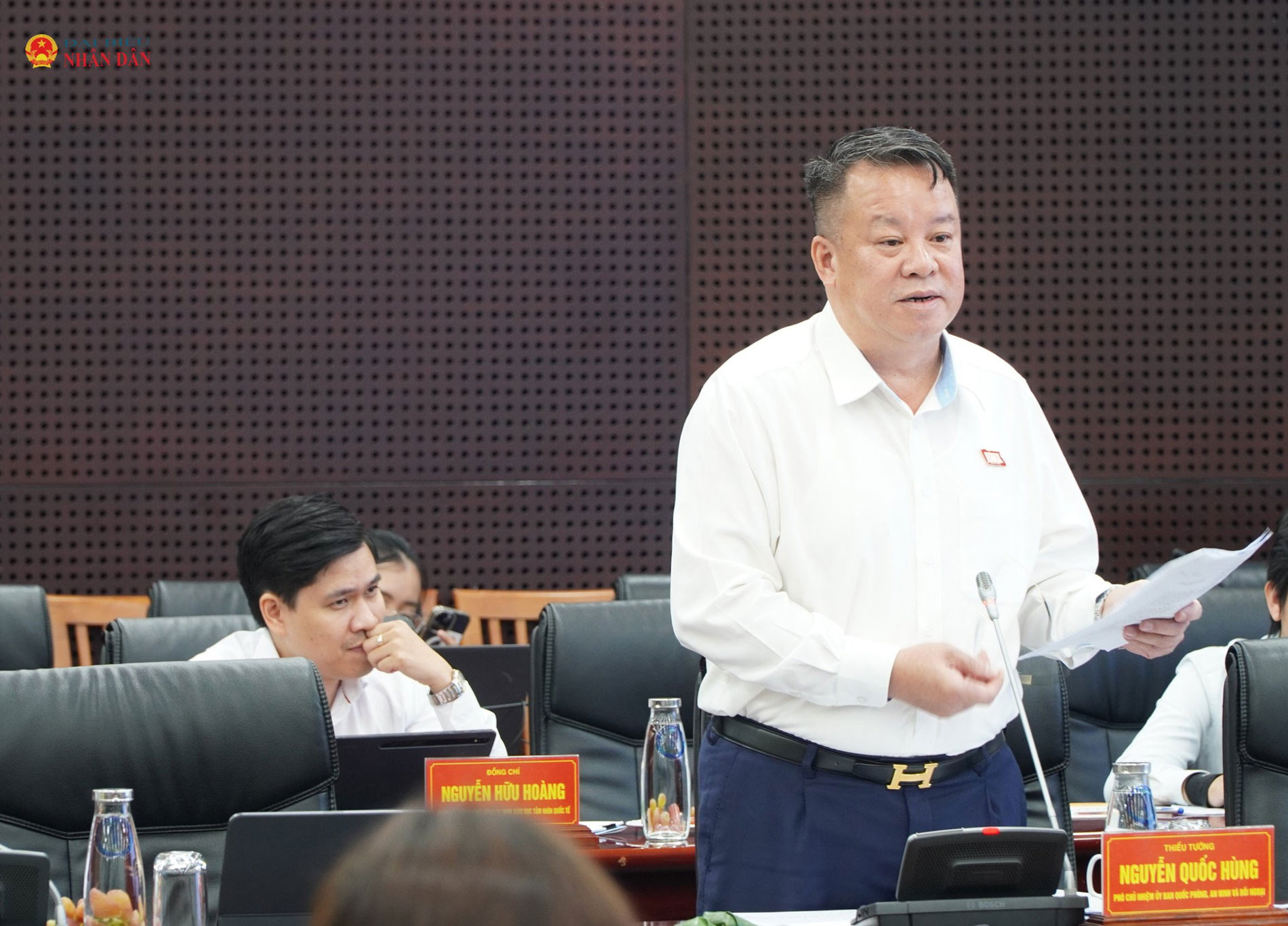 Phó Chủ nhiệm Ủy ban Quốc phòng, An ninh và Đối ngoại, Thiếu tướng Nguyễn Quốc Hùng phát biểu tại buổi làm việc