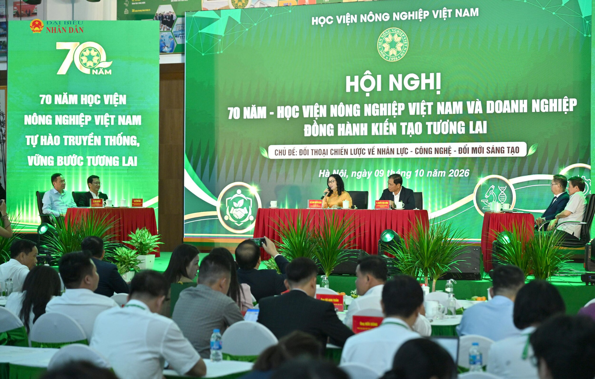 Toàn cảnh Hội nghị