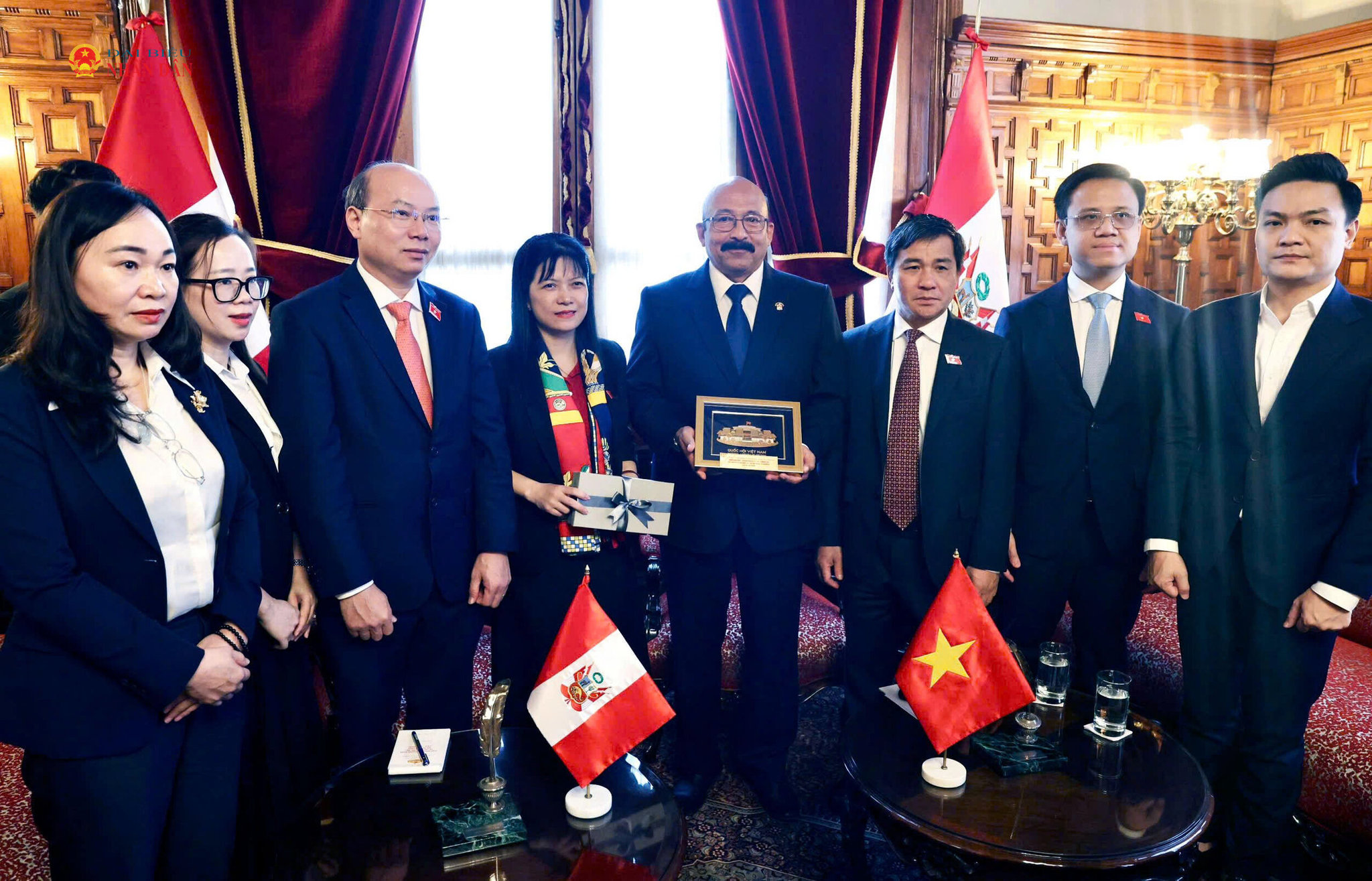Đoàn tiếp kiến Chủ tịch Hạ viện Peru Oscar Reto Otero