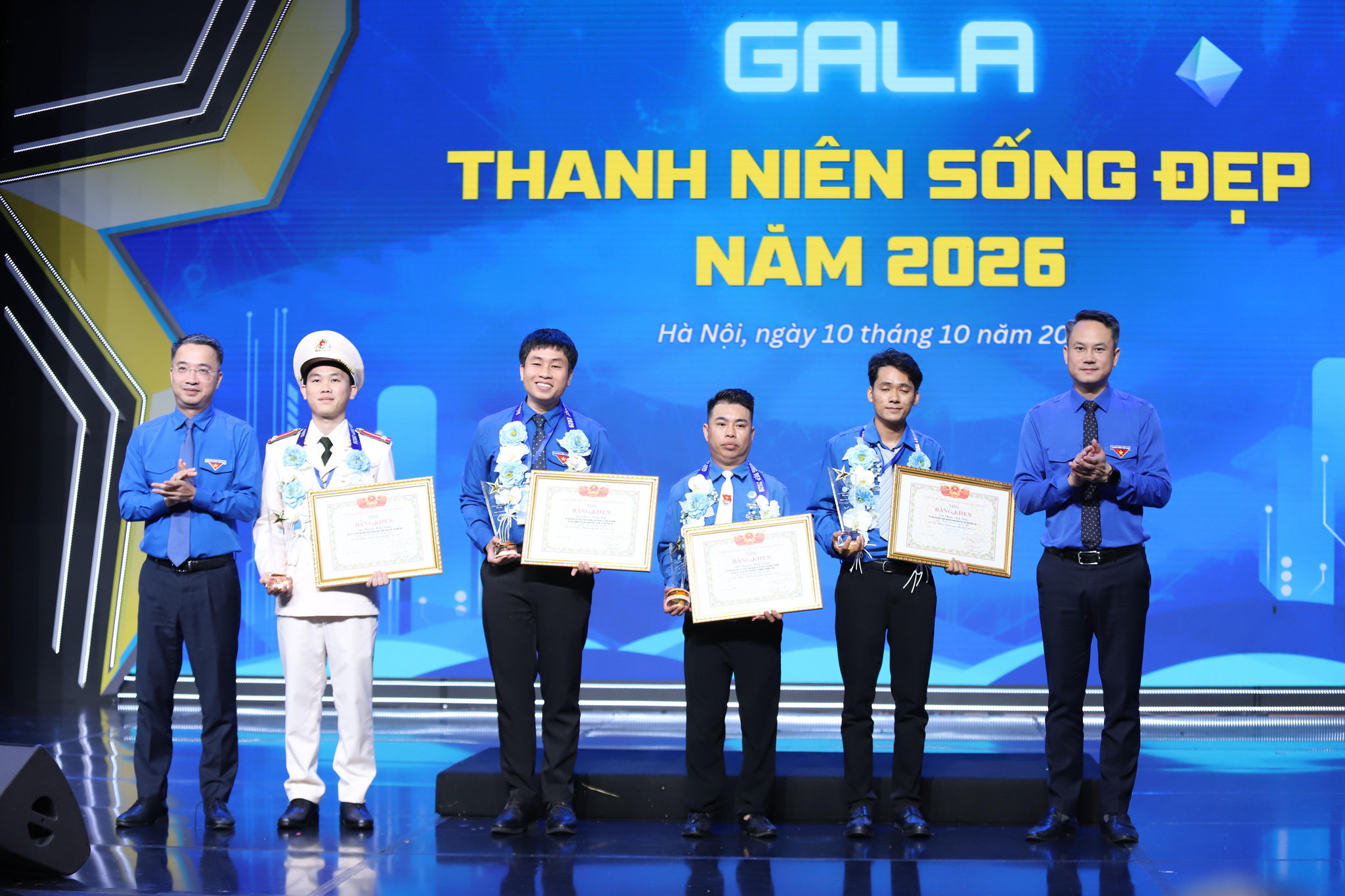 Ban tổ chức vinh danh các thanh niên sống đẹp tiêu biểu năm 2026