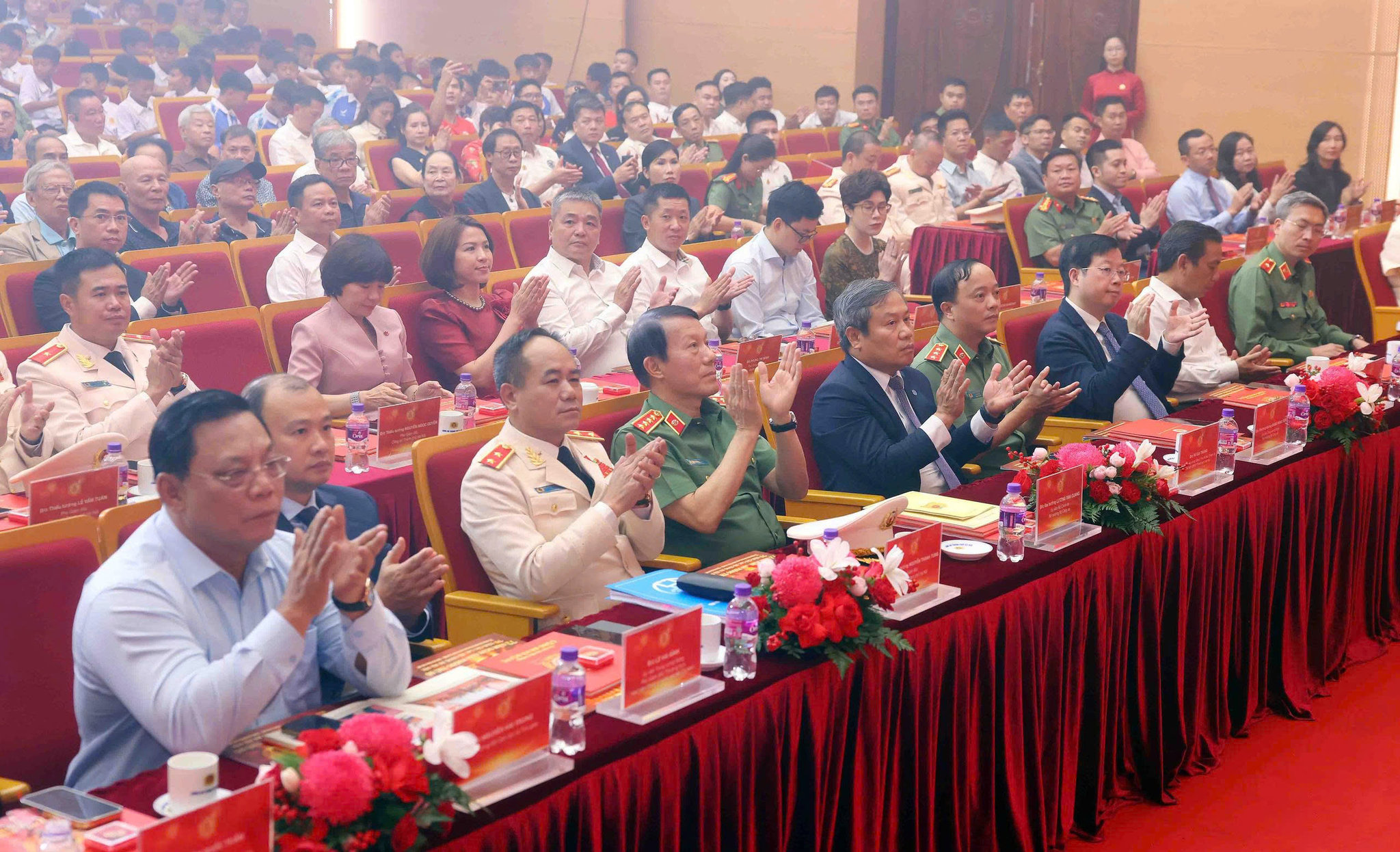 Các đại biểu dự Lễ kỷ niệm