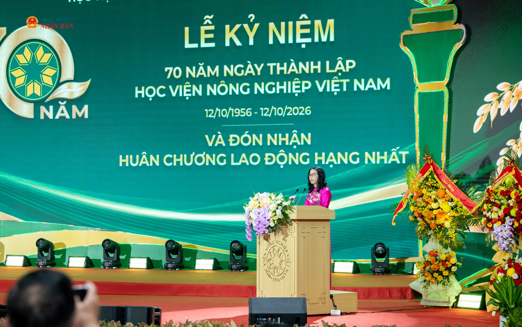 Bí thư Đảng ủy, Giám đốc Học viện GS.TS.NGƯT. Nguyễn Thị Lan trình bày Diễn văn kỷ niệm5