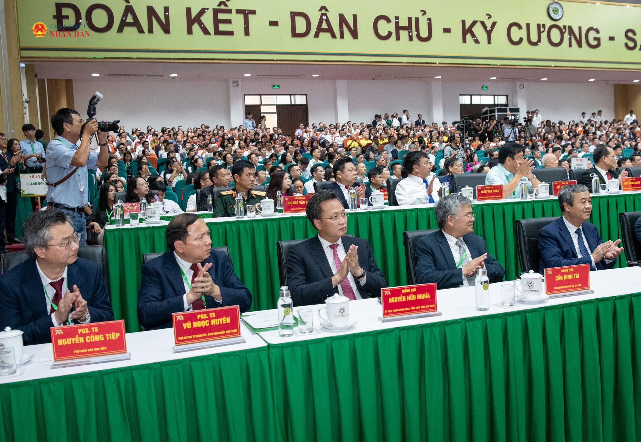 Các đại biểu thạm dự lễ kỷ niệm.1