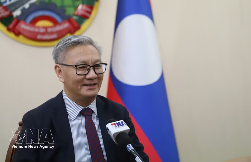 Lao Deputy PM and Minister of Foreign Affairs Thongsavan Phomvihane grants an interview to the Vietnam News Agency. (Photo: VNA)