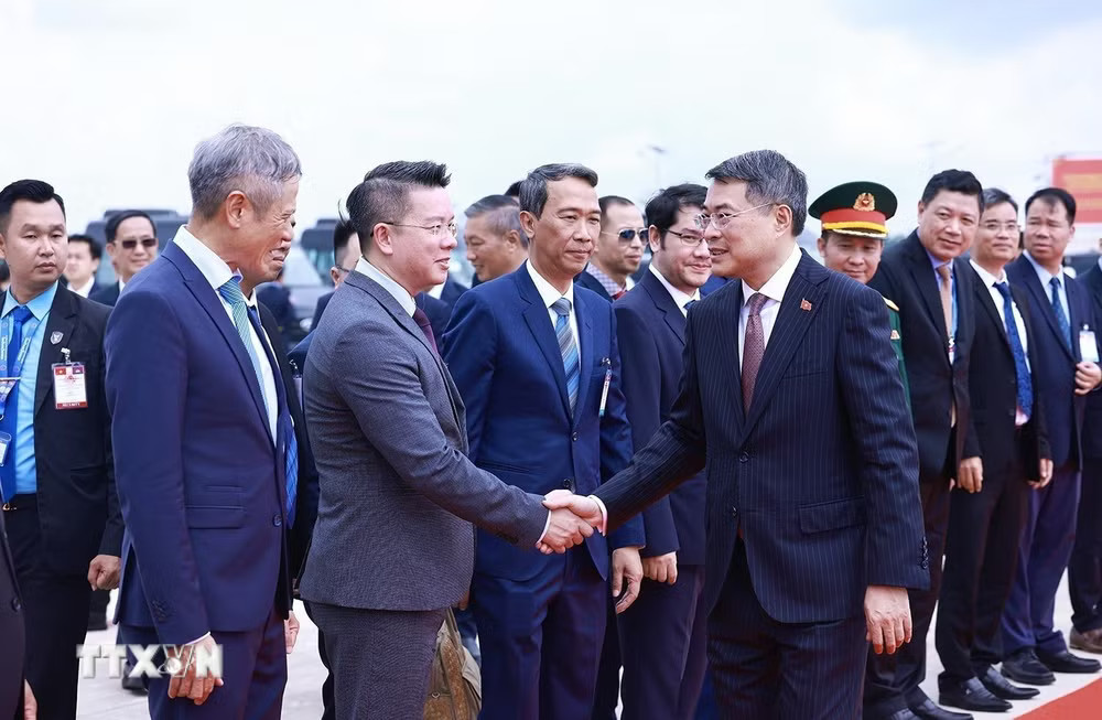 Thủ tướng Lê Minh Hưng rời thủ đô Phnom Penh về nước, kết thúc tốt đẹp chuyến thăm chính thức Vương quốc Campuchia