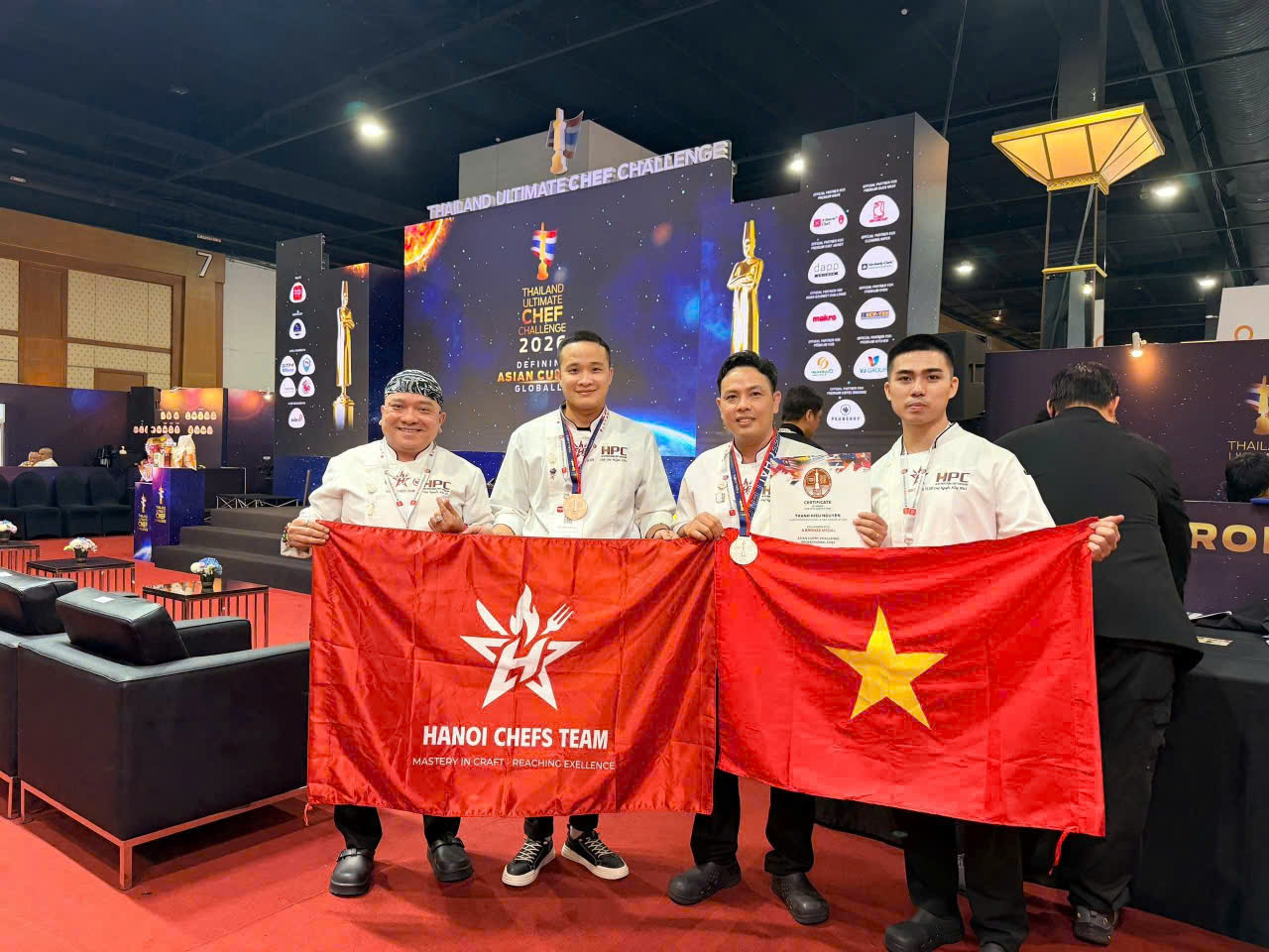 Đầu bếp Việt mang bản sắc truyền thống, kỹ thuật hiện đại tới đấu trường quốc tế