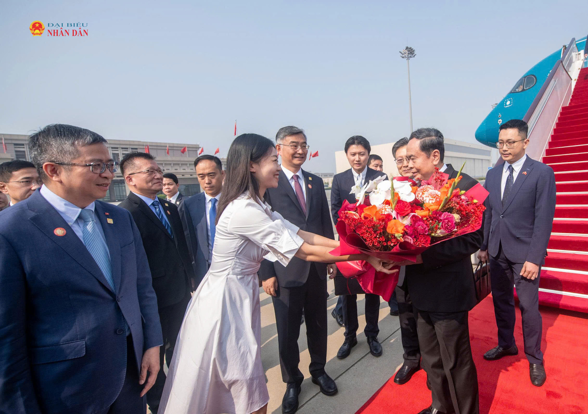 Chủ tịch Quốc hội Trần Thanh Mẫn đến Bắc Kinh, bắt đầu chuyến thăm chính thức Trung Quốc