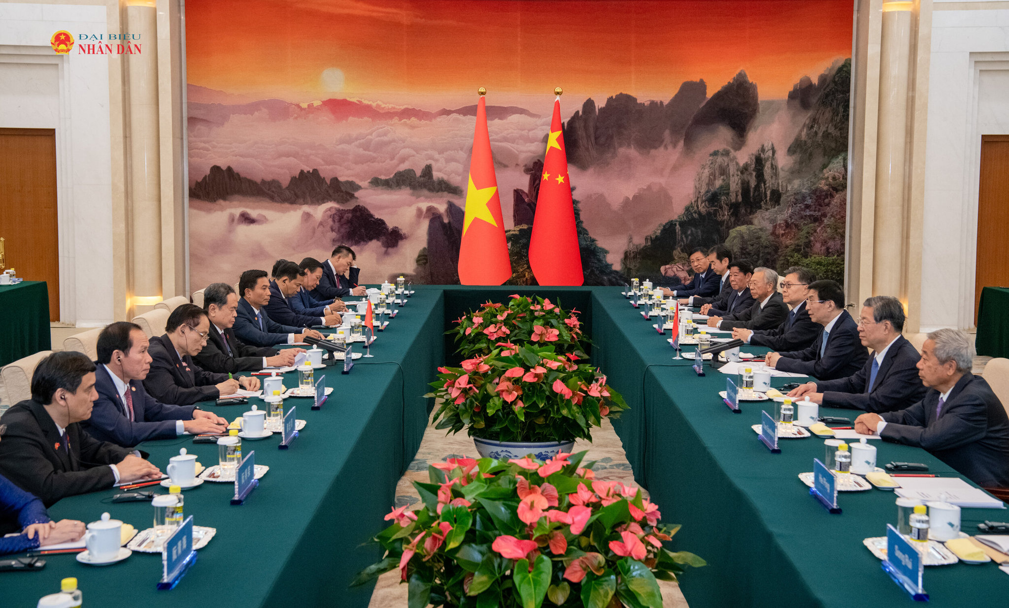 Chủ tịch Quốc hội Trần Thanh Mẫn hội kiến Chủ tịch Chính hiệp Trung Quốc Vương Hộ Ninh.4