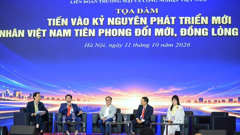 Các diễn giả tham gia phiên tọa đàm