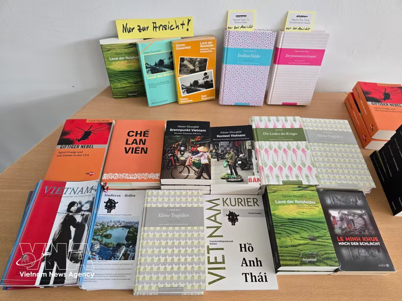 Vietnam-related works in German translation on display (Photo: VNA)