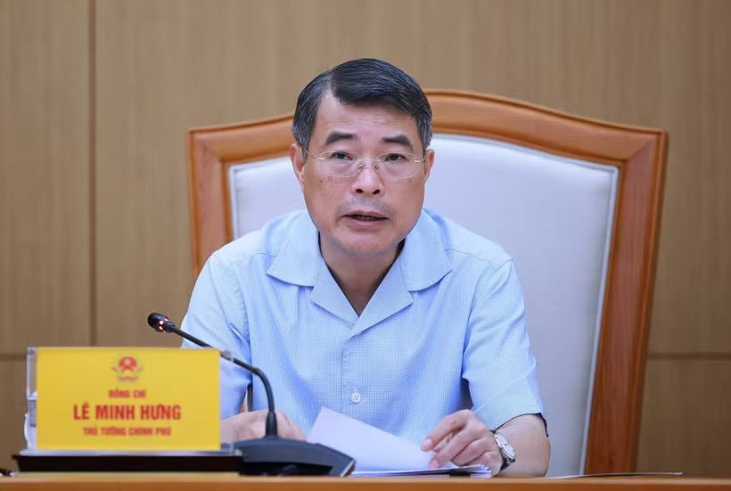 Thủ tướng Lê Minh Hưng chủ trì cuộc họp với lãnh đạo Bộ Công thương và các bộ, ngành liên quan về giải pháp đảm bảo cung ứng điện giai đoạn 2026 - 2030 và định hướng Quy hoạch điện VIII. (Ảnh: Dương Giang/TTXVN)