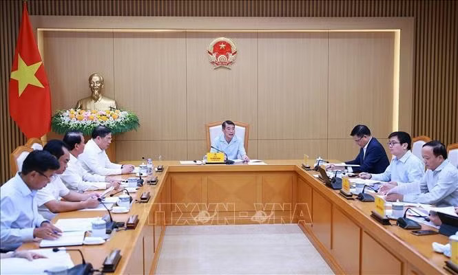 Thủ tướng Lê Minh Hưng chủ trì cuộc họp với lãnh đạo Bộ Công thương và các bộ, ngành liên quan về giải pháp đảm bảo cung ứng điện giai đoạn 2026 - 2030 và định hướng Quy hoạch điện VIII