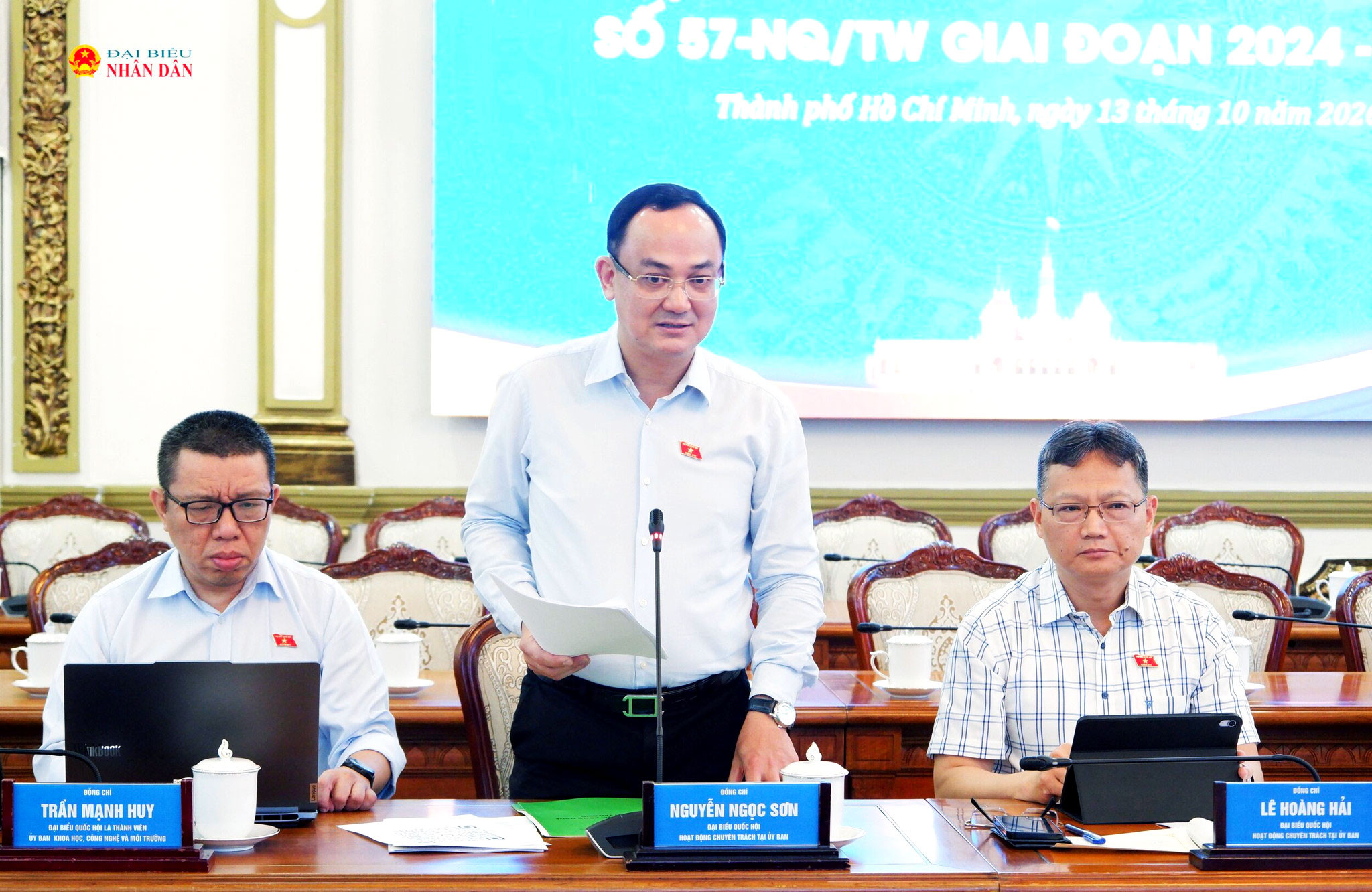 ĐBQH hoạt động chuyên trách tại Ủy ban Khoa học, Công nghệ và Môi trường Nguyễn Ngọc Sơn phát biểu