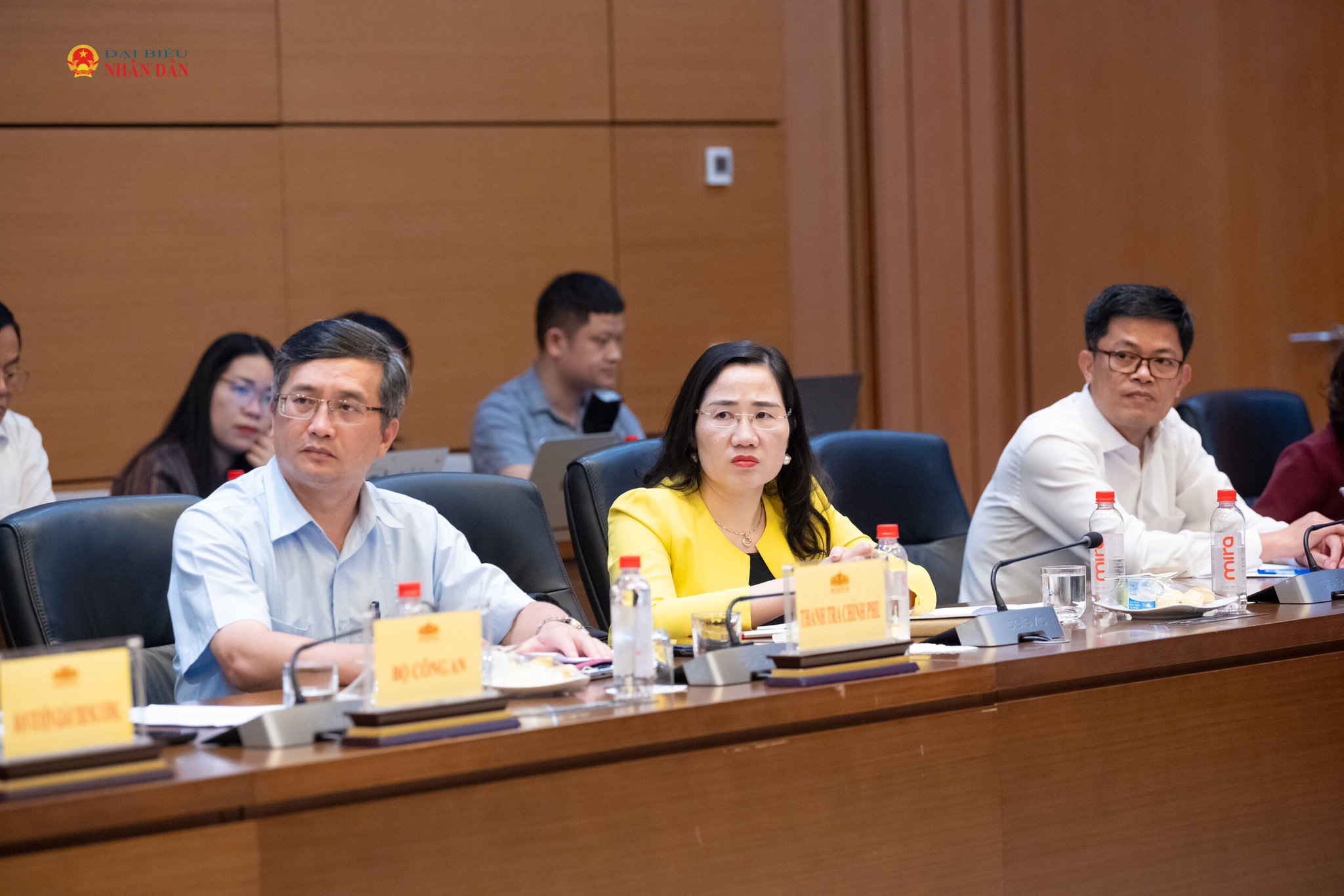 Các đại biểu tham dự phiên họp